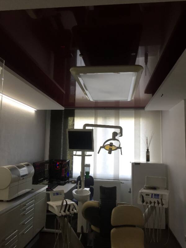 strop v zubní ordinací 11